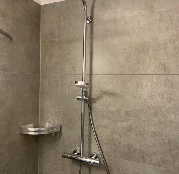 Отель Zur Eisenbahn