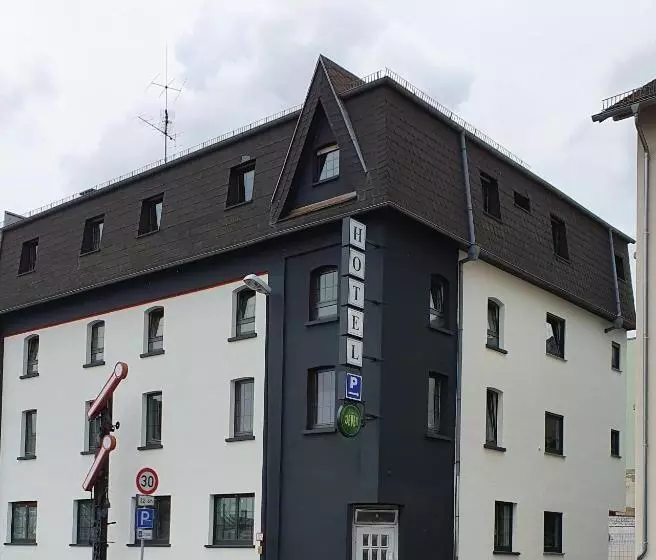 ホテル Zur Eisenbahn