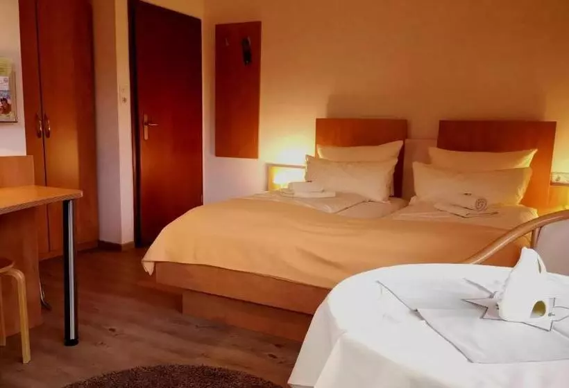 בית מלון כפרי Zur Schmiede