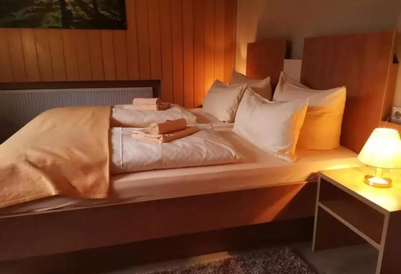 בית מלון כפרי Zur Schmiede