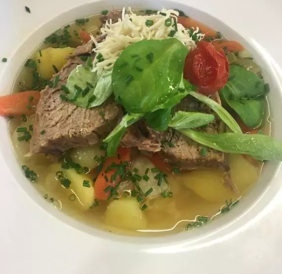 Pensione Burggasthof Weißenstein