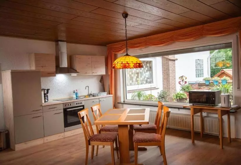 بنسيون Gasthaus Zum Odenwald