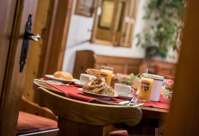 بنسيون Gasthof Adler