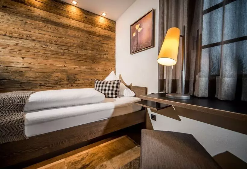 פנסיון Gasthof Adler