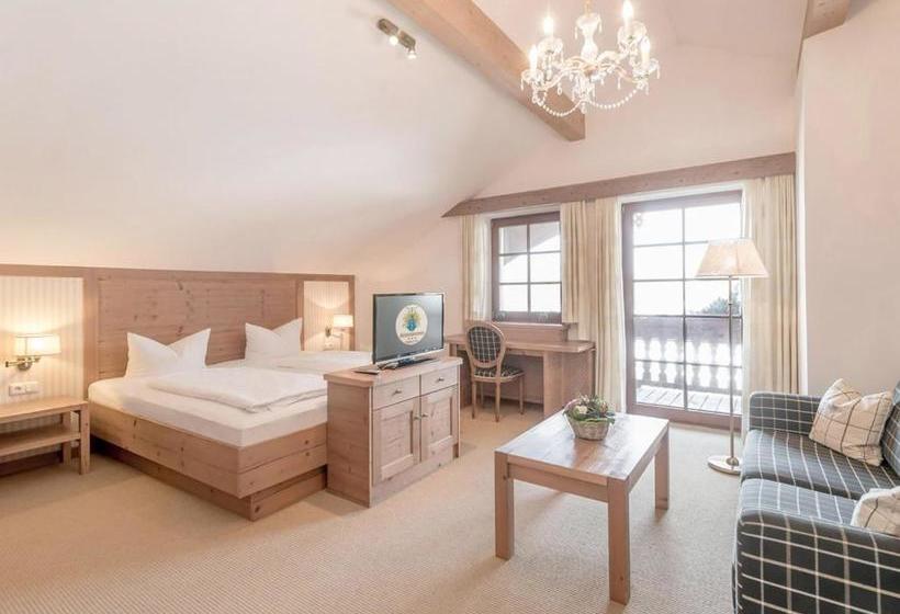 بنسيون Schneiderwirt