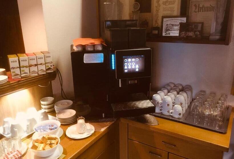 Pensão Zum Goldenen Adler