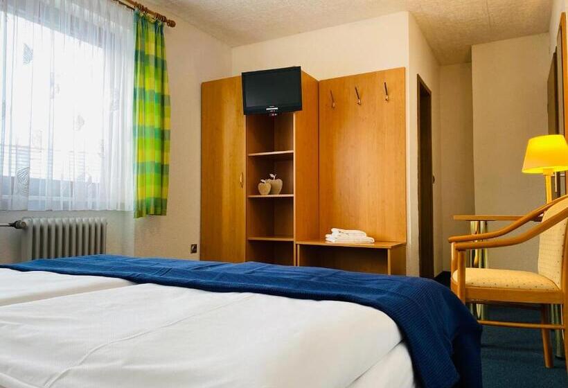 Pensão Zum Goldenen Adler