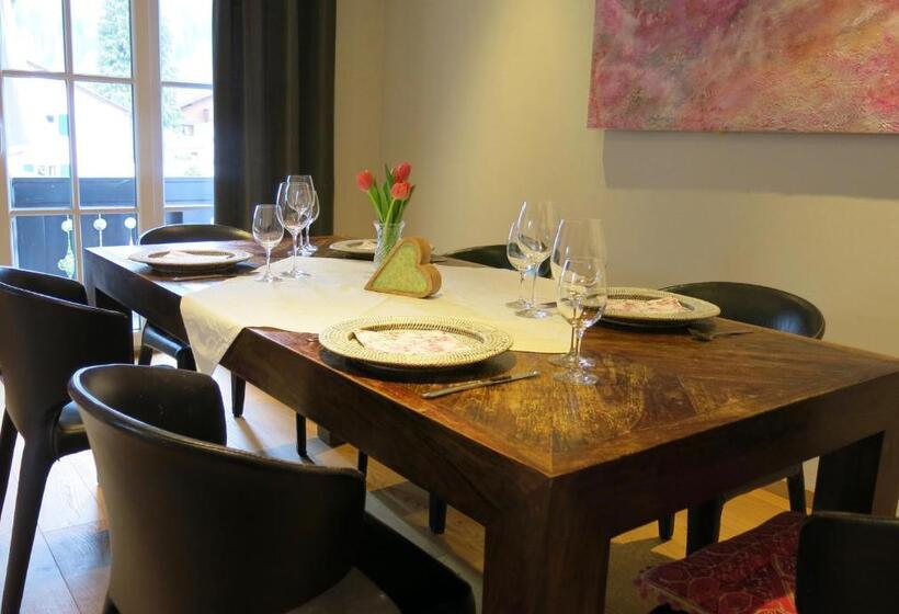 Alpenhof Garnihotel & Ferienwohnungen