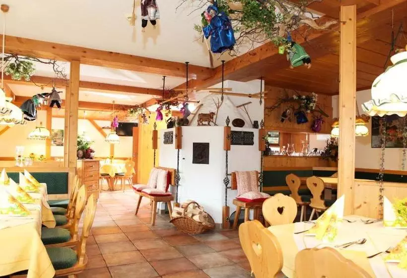 Hotelli Alpenhof Reuterwanne