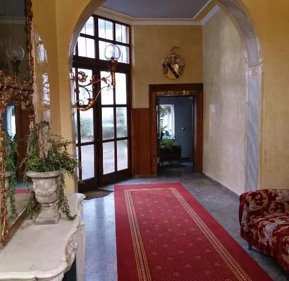 בית מלון כפרי Der Platengarten