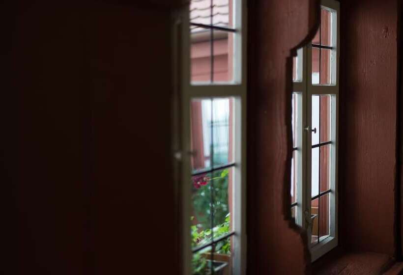 호텔 Deutsches Haus