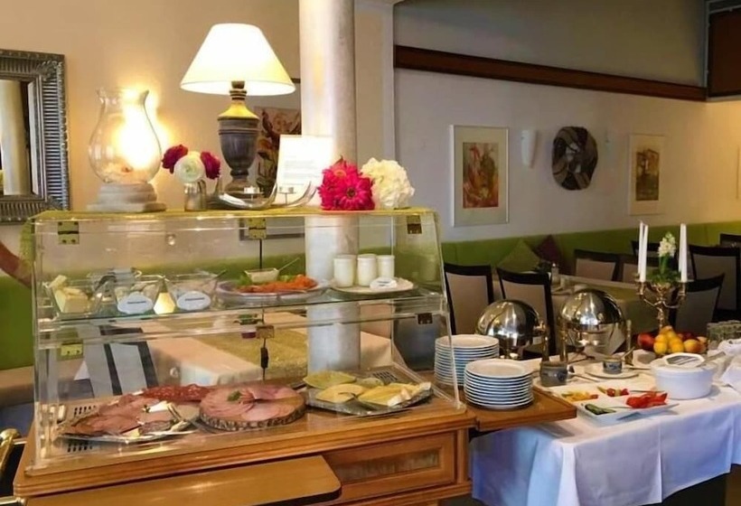 Отель Kronprinz