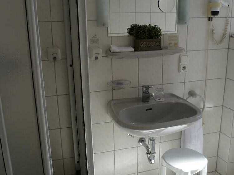 Отель Kronprinz