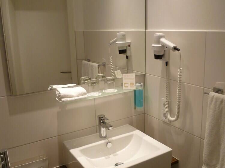 Отель Kronprinz