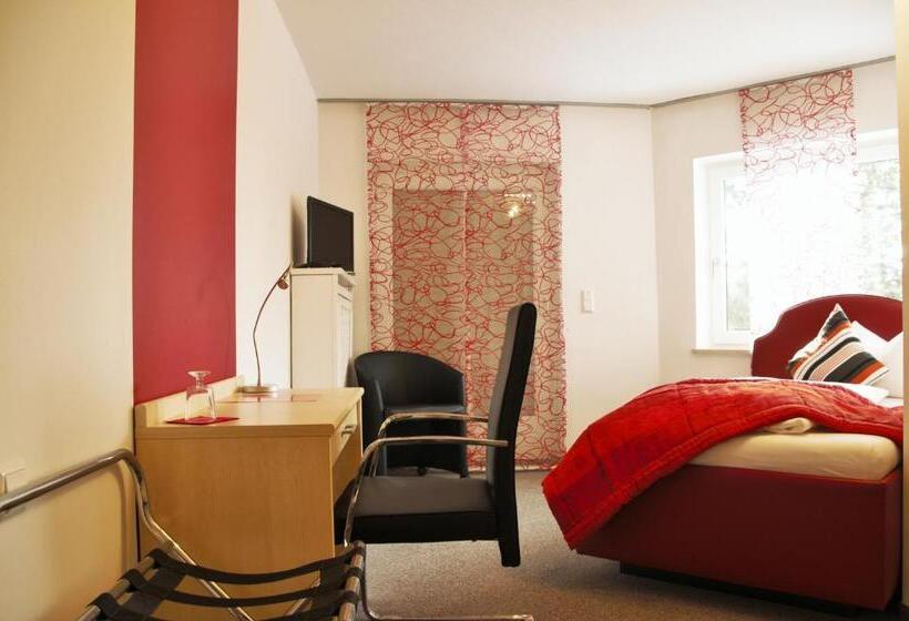 Отель Park Ambiente Friedberg