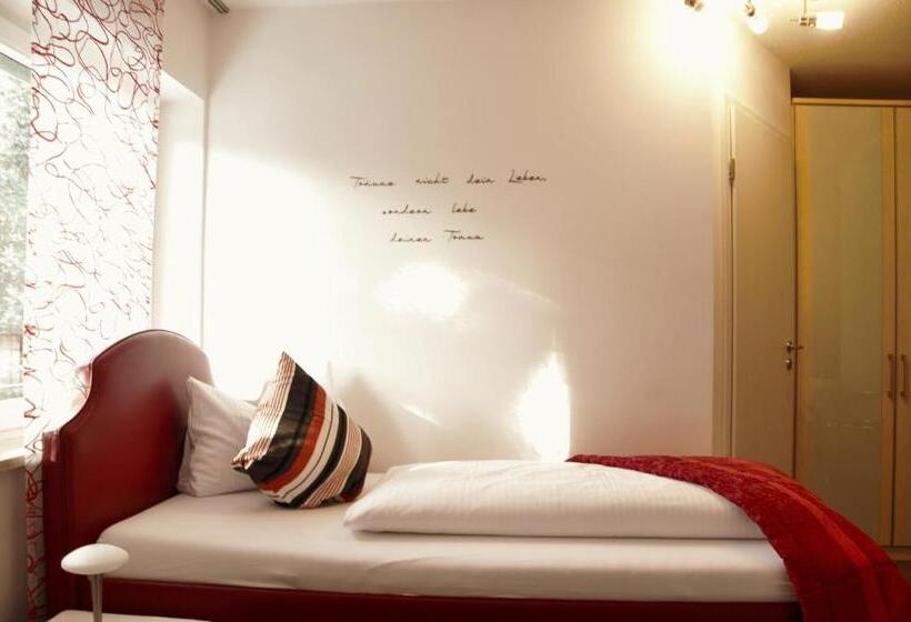 Отель Park Ambiente Friedberg