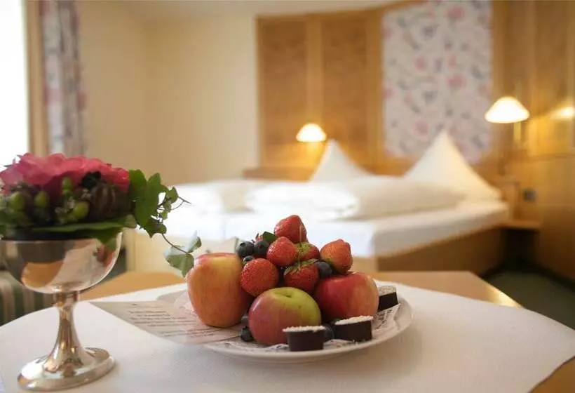 Отель & Restaurant Dornweiler Hof