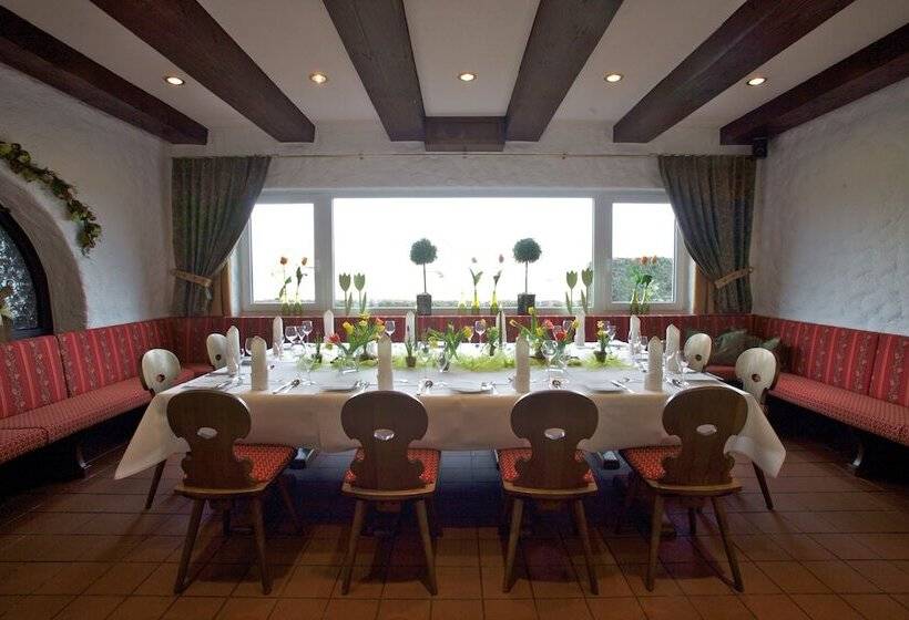 ホテル & Restaurant Dornweiler Hof