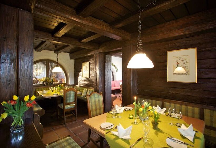 ホテル & Restaurant Dornweiler Hof