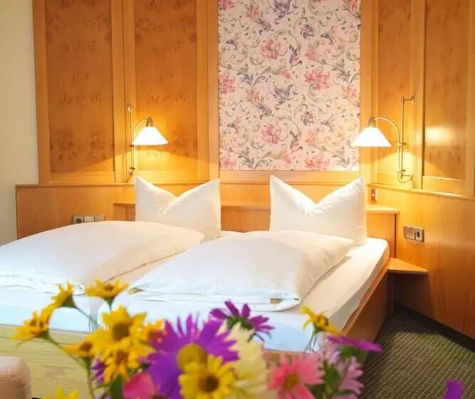 Отель & Restaurant Dornweiler Hof