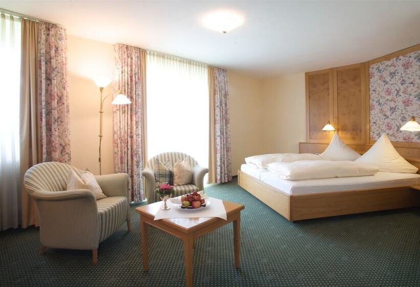 ホテル & Restaurant Dornweiler Hof