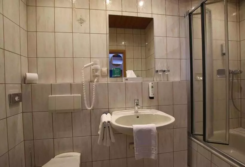 Отель Straubs Schone Aussicht