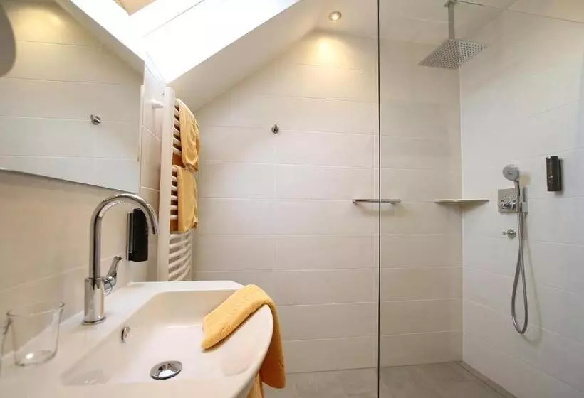 Отель Straubs Schone Aussicht