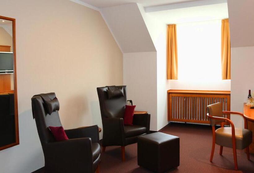 Отель Straubs Schone Aussicht