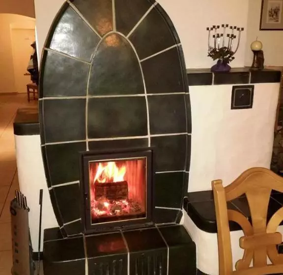 Отель Und Restaurant Grüner Hahn