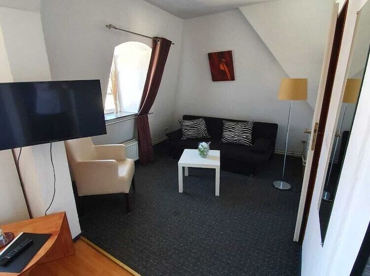 Отель Restaurant Zum Holländer Hof