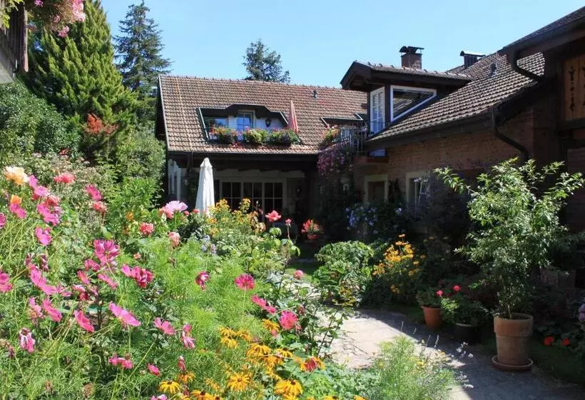 Отель Zur Krone