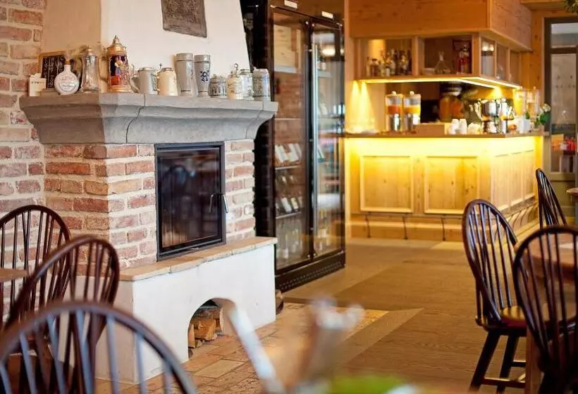 Pensió Die Post Landgasthof Aufkirchen