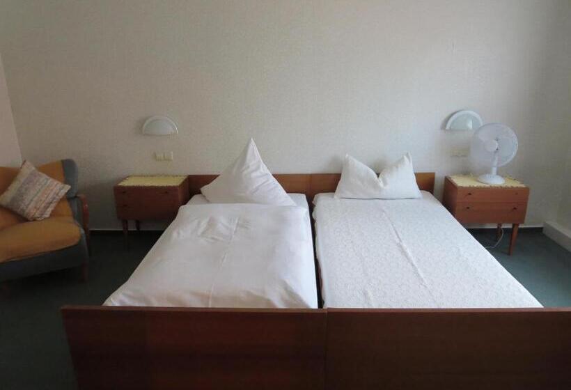 膳宿费 Der Gasthof In Alfdorf