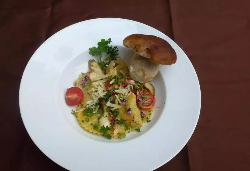 Majatalo Gasthof Hotel Reif