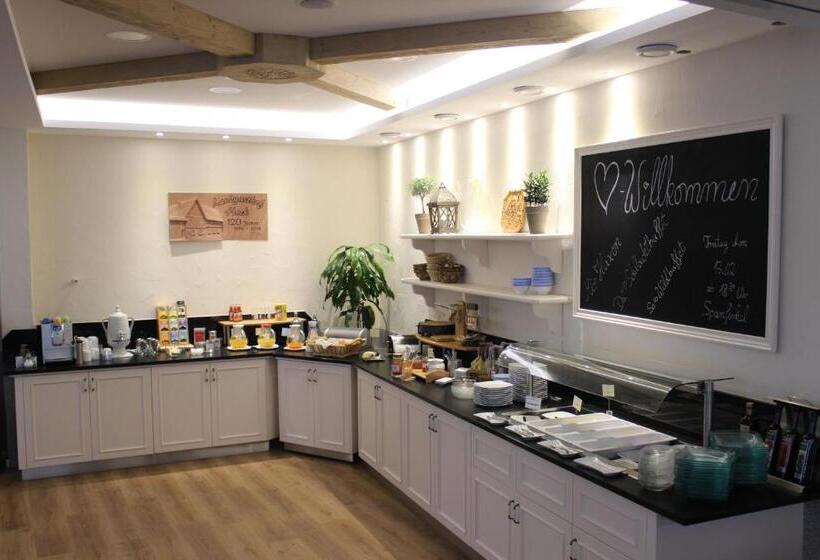 פנסיון Landgasthof Hock