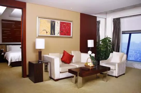 בית מלון כפרי Grand Oriental