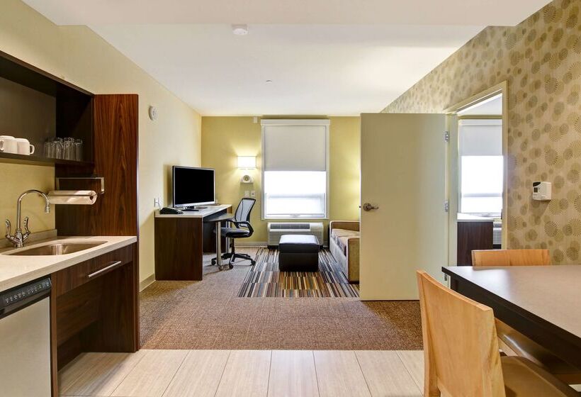 בית מלון כפרי Home2 Suites By Hilton West Edmonton, Alberta, Canada