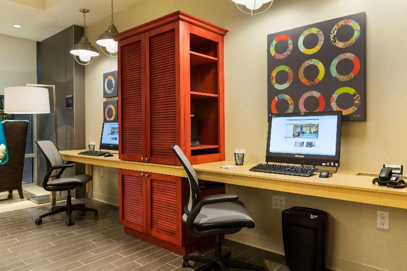 בית מלון כפרי Home2 Suites By Hilton West Edmonton, Alberta, Canada