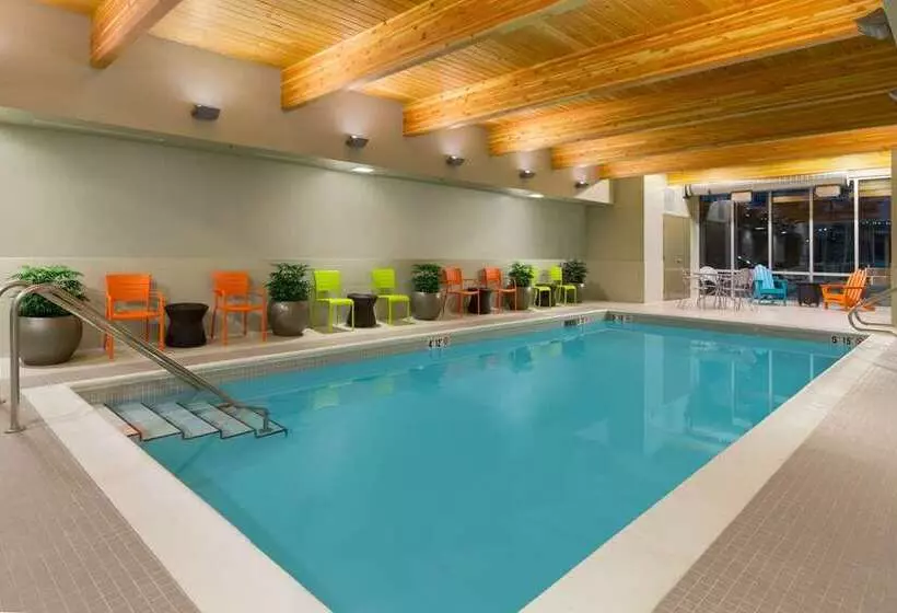 Hotel Home2 Suites By Hilton West Edmonton, Alberta, Canada