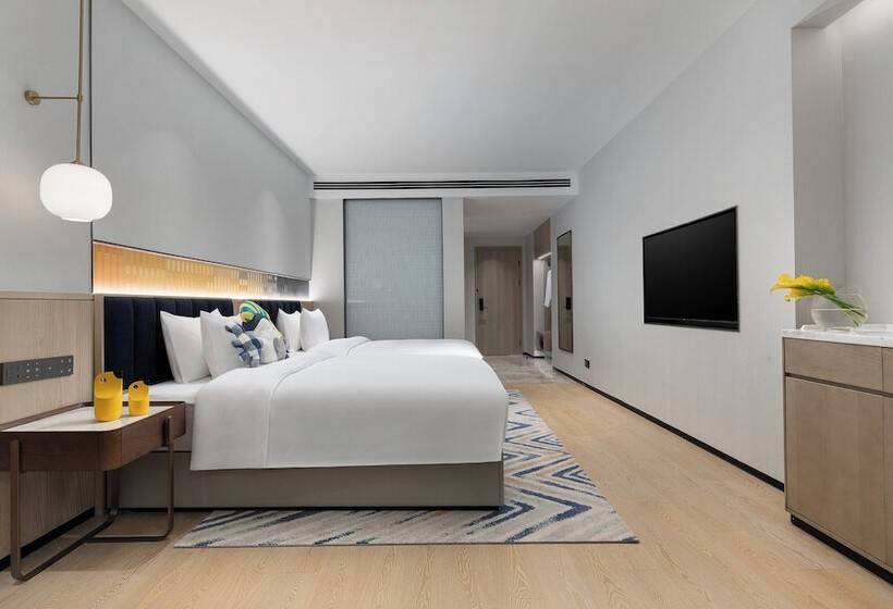 Отель Voco Lianyungang Haizhou Bay By Ihg