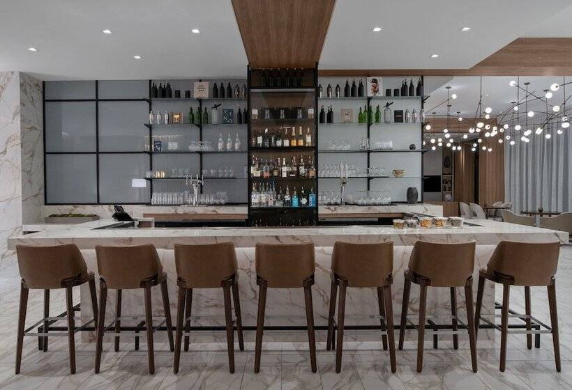 Ac Hotel By Marriott Clearwater Beach