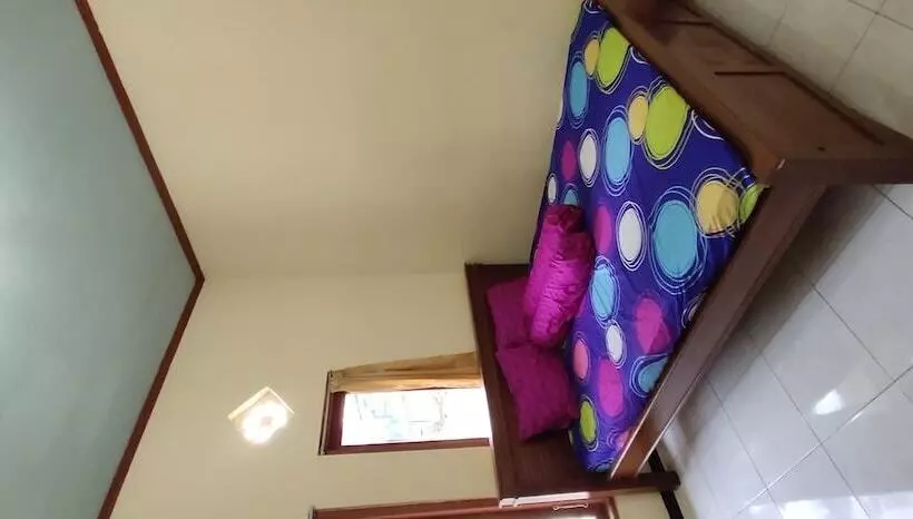 Hostel Homestay Pratiwi