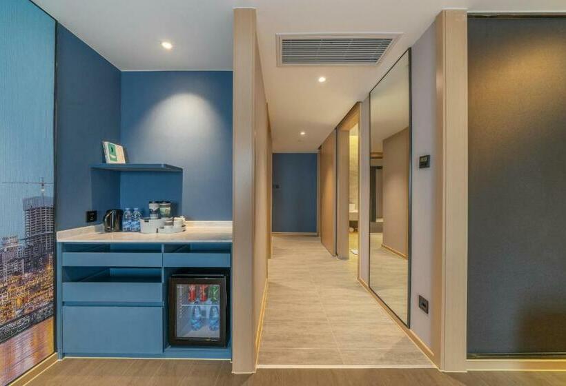 Atour Hotel Chongqing Yongchuan High Speed Xinglong Lake