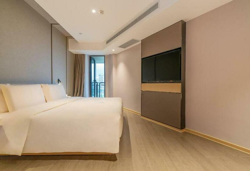 Atour Hotel Chongqing Yongchuan High Speed Xinglong Lake