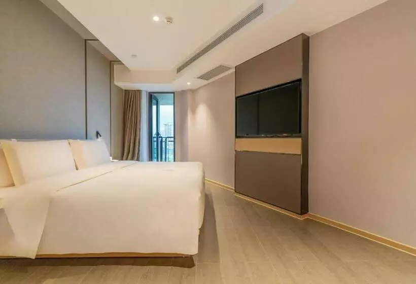 Atour Hotel Chongqing Yongchuan High Speed Xinglong Lake