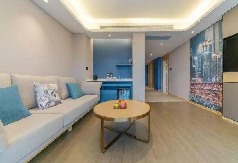 Atour Hotel Chongqing Yongchuan High Speed Xinglong Lake