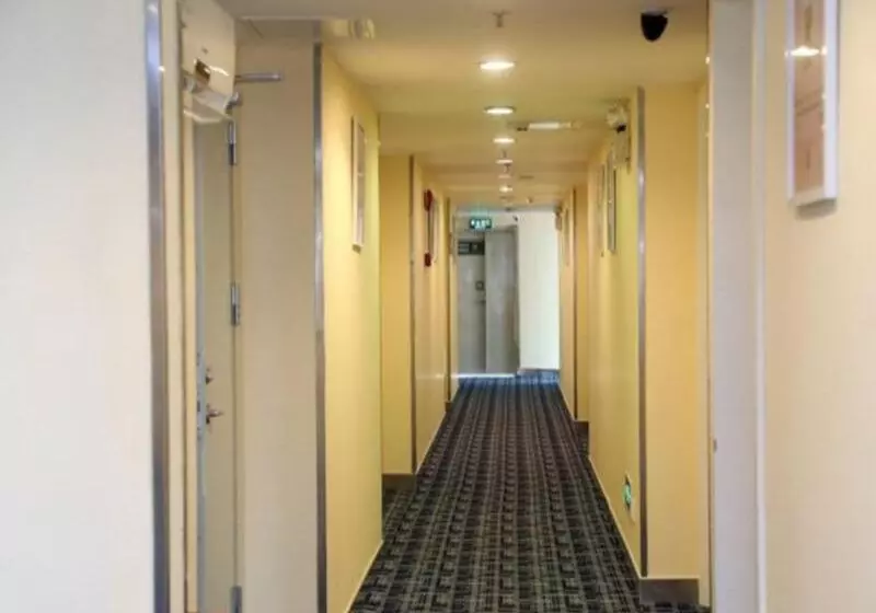 Hotelli 7days Inn Shenzhen Guomao Metro Station