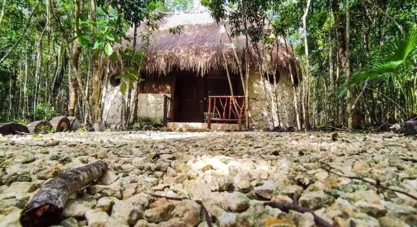 Hotelli Aldea Mayaha Cabanas Con Cenotes