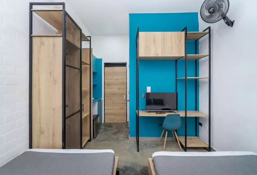 ホテル Living Box