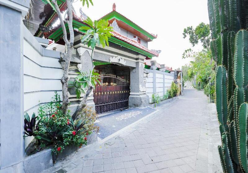 فندق Ceria Guesthouse Seminyak By Oyo Rooms